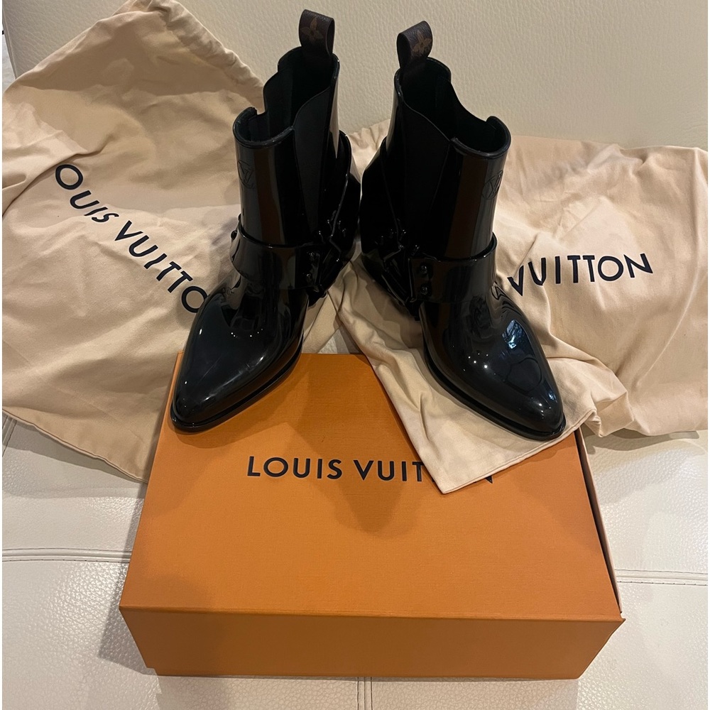 Louis Vuitton Rhapsody ankle rain boot EUC size 39